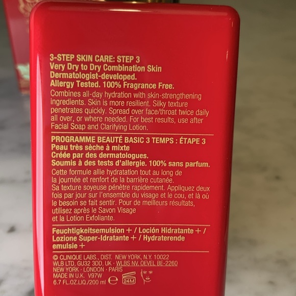 Large 200 ml Clinique Dramatically Different Moisturizing Yellow Lotion (2024) - Picture 3 of 7